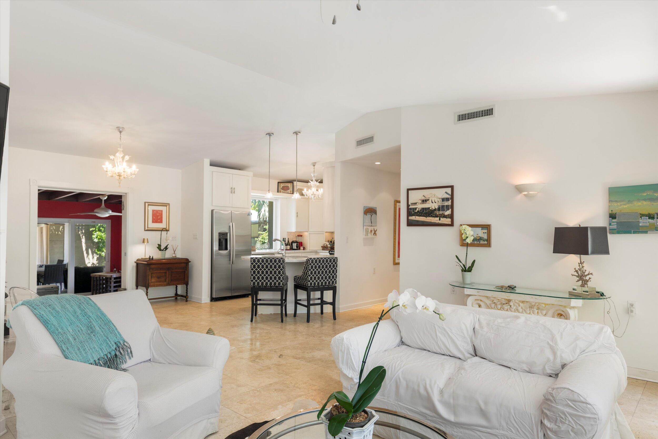 1719 Laird Street Property Photo 6