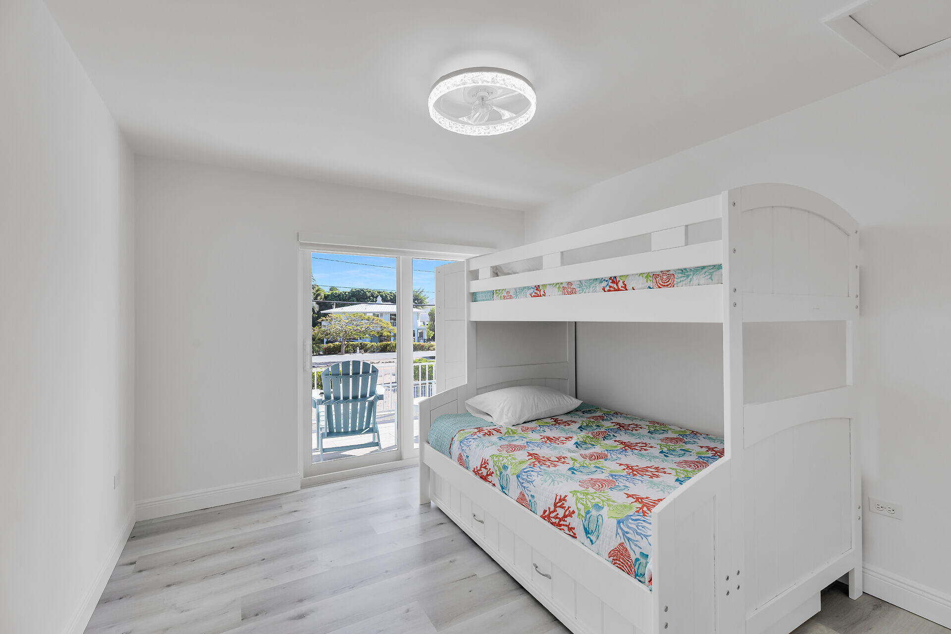 230 W Seaview Drive Property Photo 11