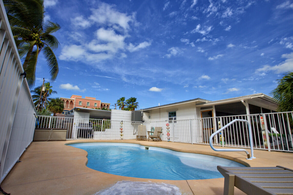 11285 6th Avenue Gulf Property Photo 9