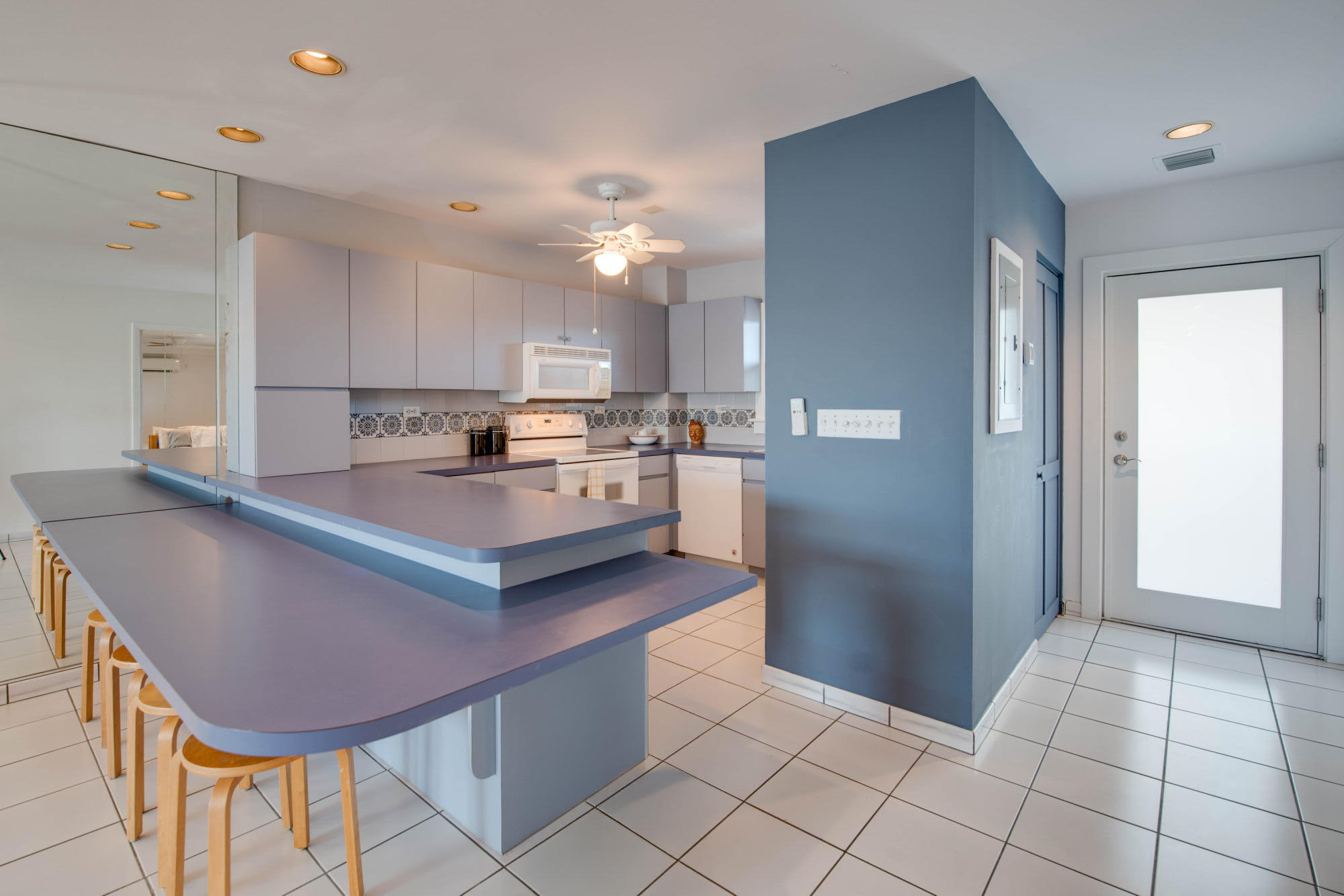 2601 S Roosevelt Boulevard 608b Property Photo 6