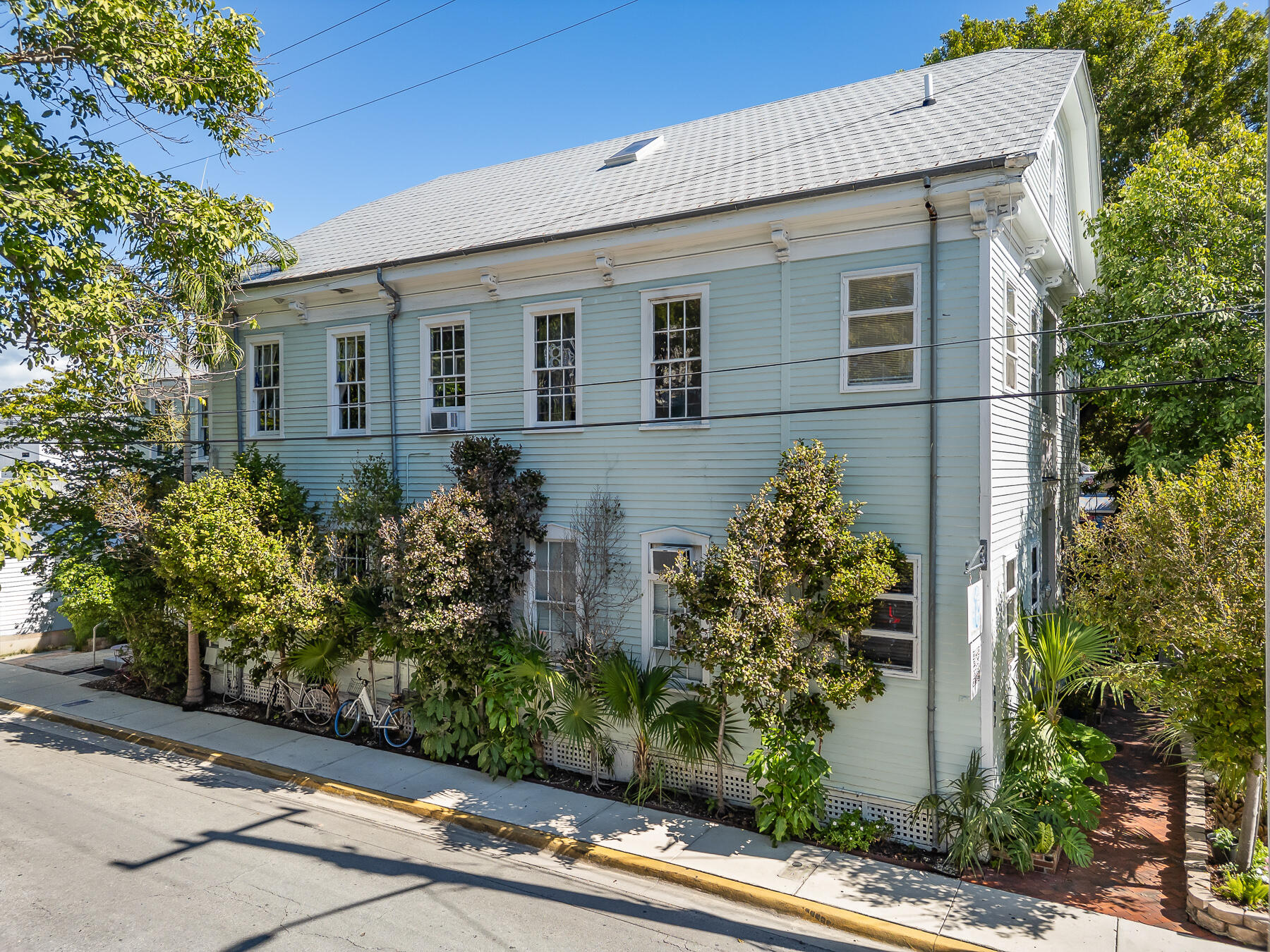 402 Appelrouth Lane