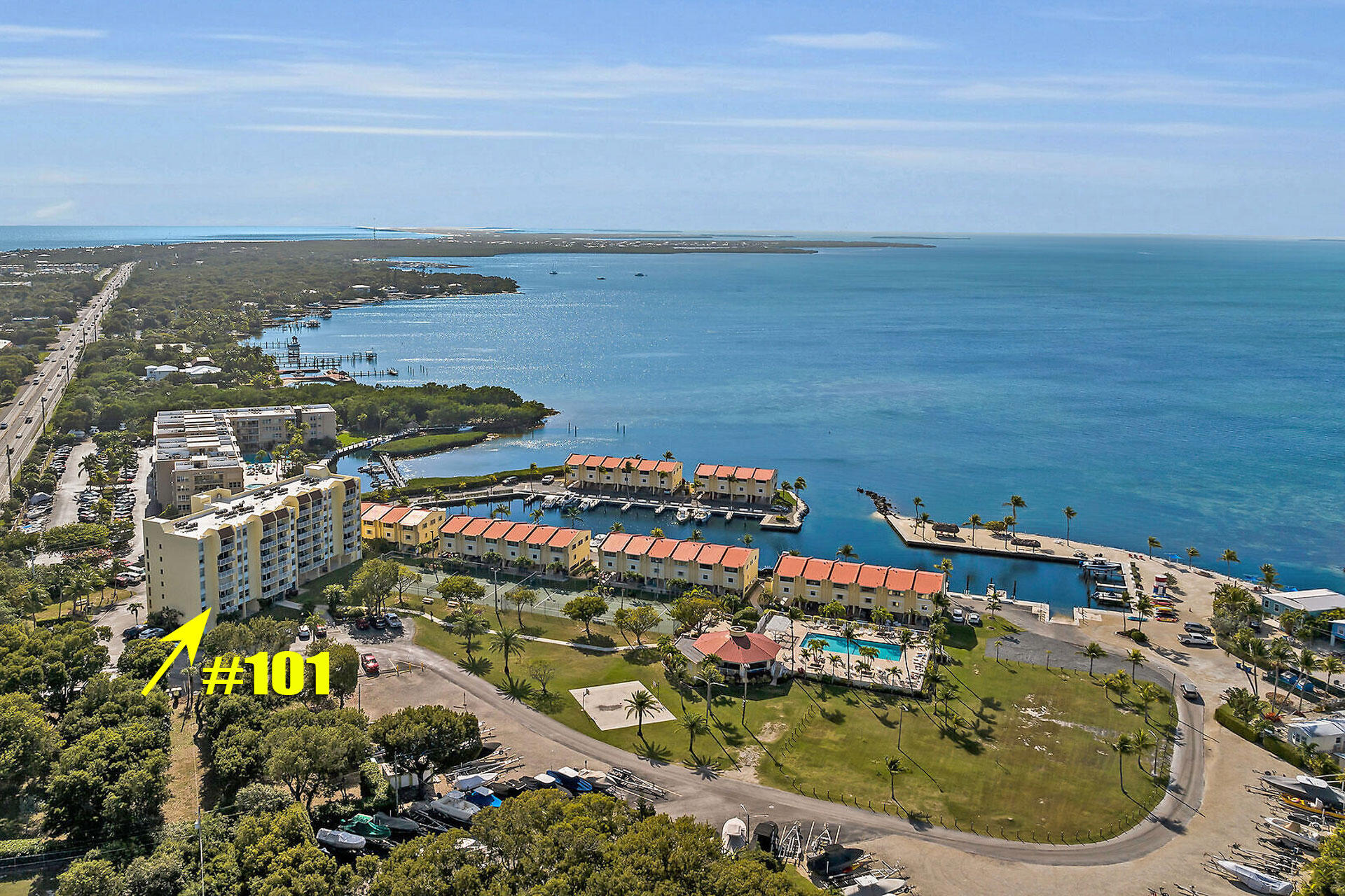 88540 Overseas Highway 101 Property Photo 2
