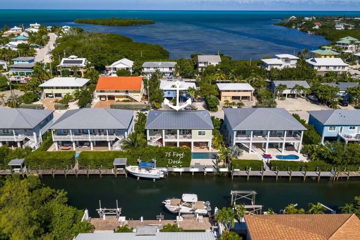 209 E Bruce Court Property Photo 1