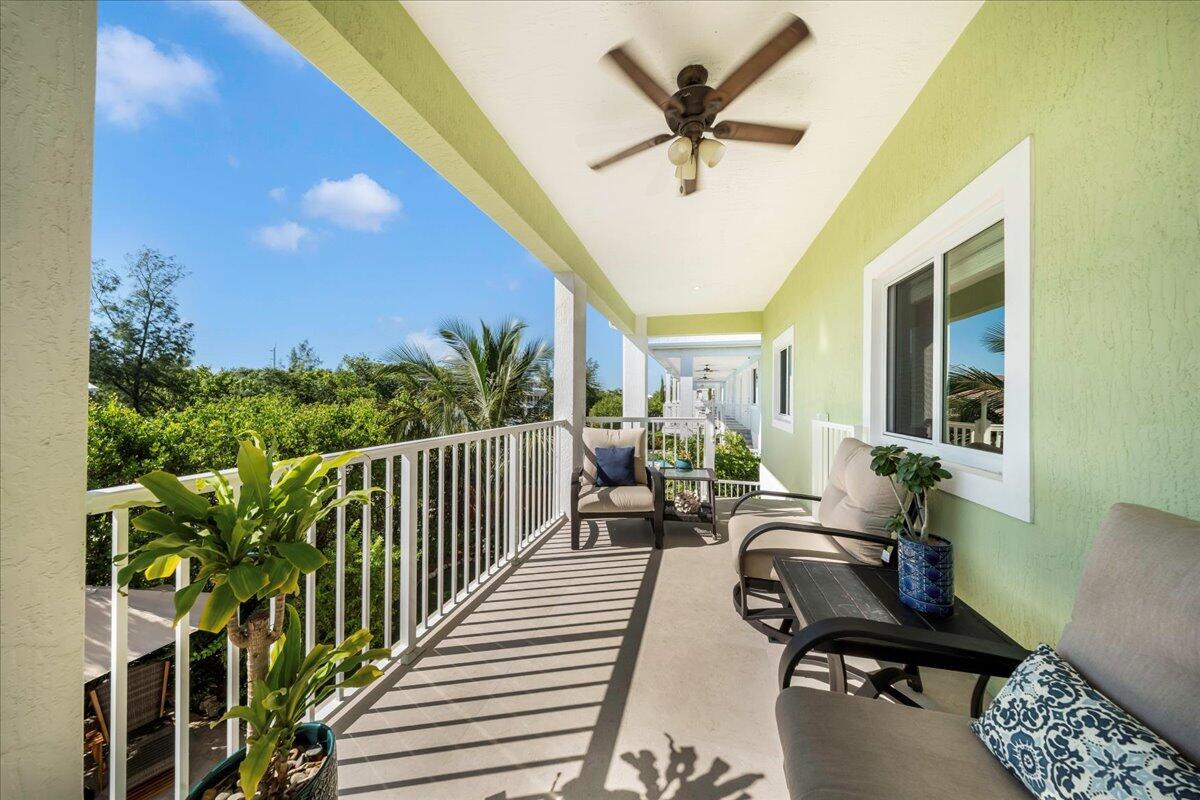 209 E Bruce Court Property Photo 5