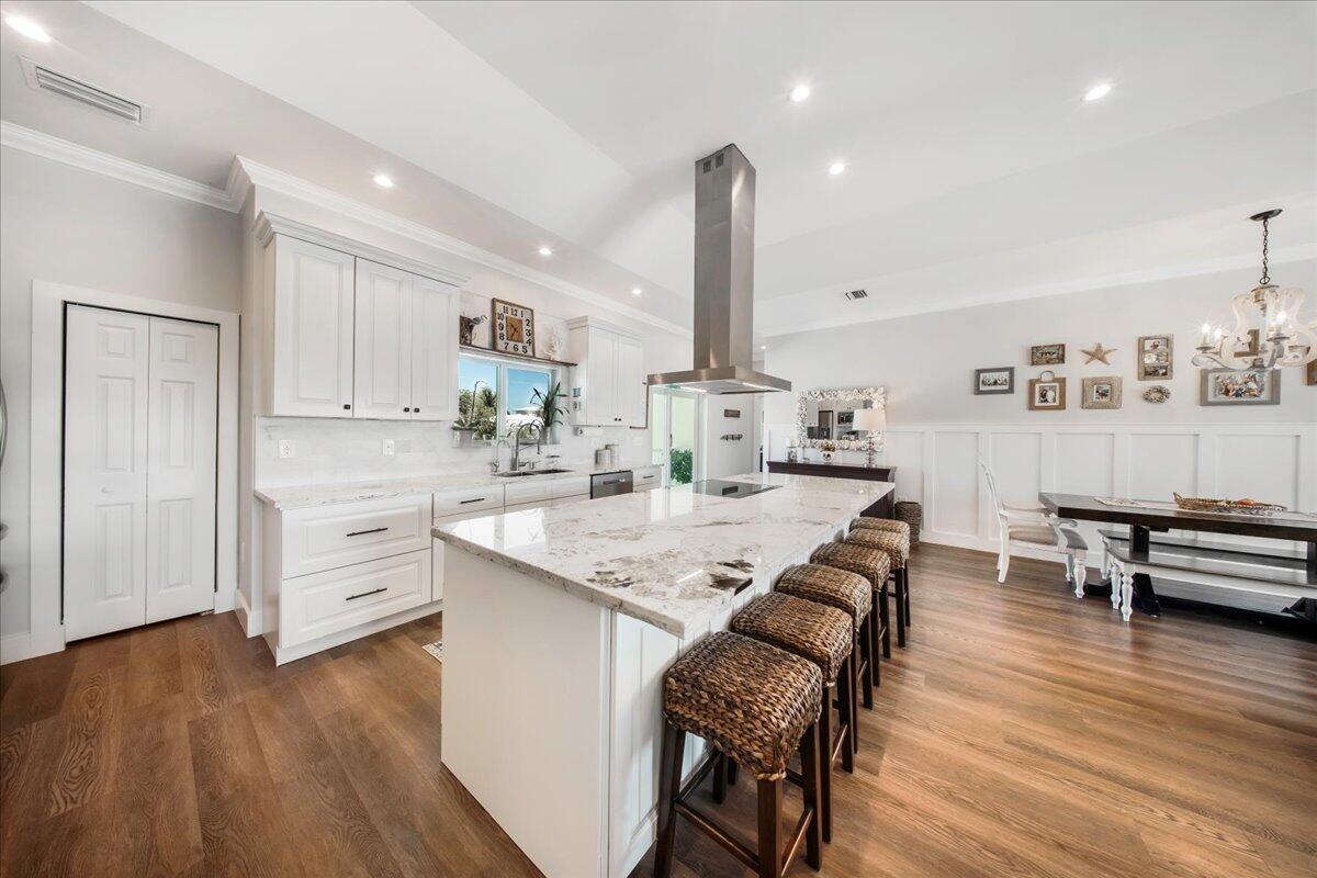 209 E Bruce Court Property Photo 7