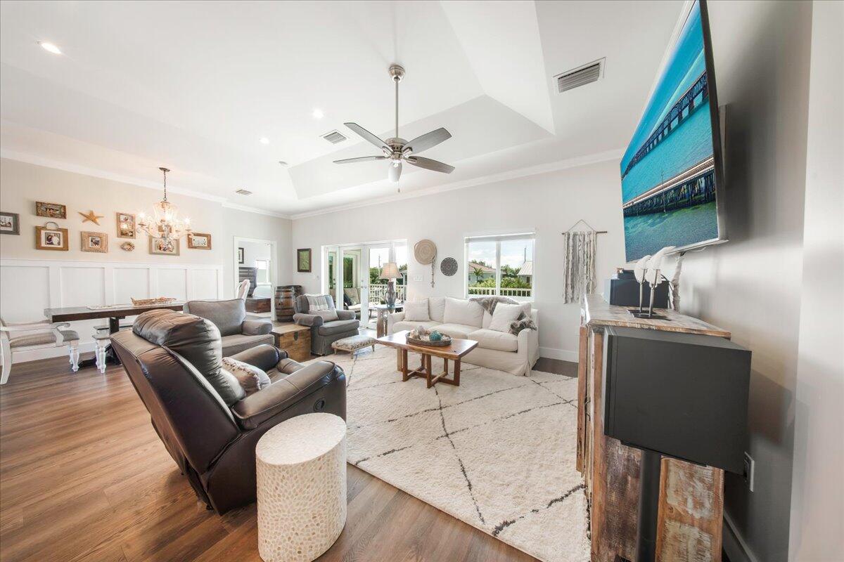 209 E Bruce Court Property Photo 13