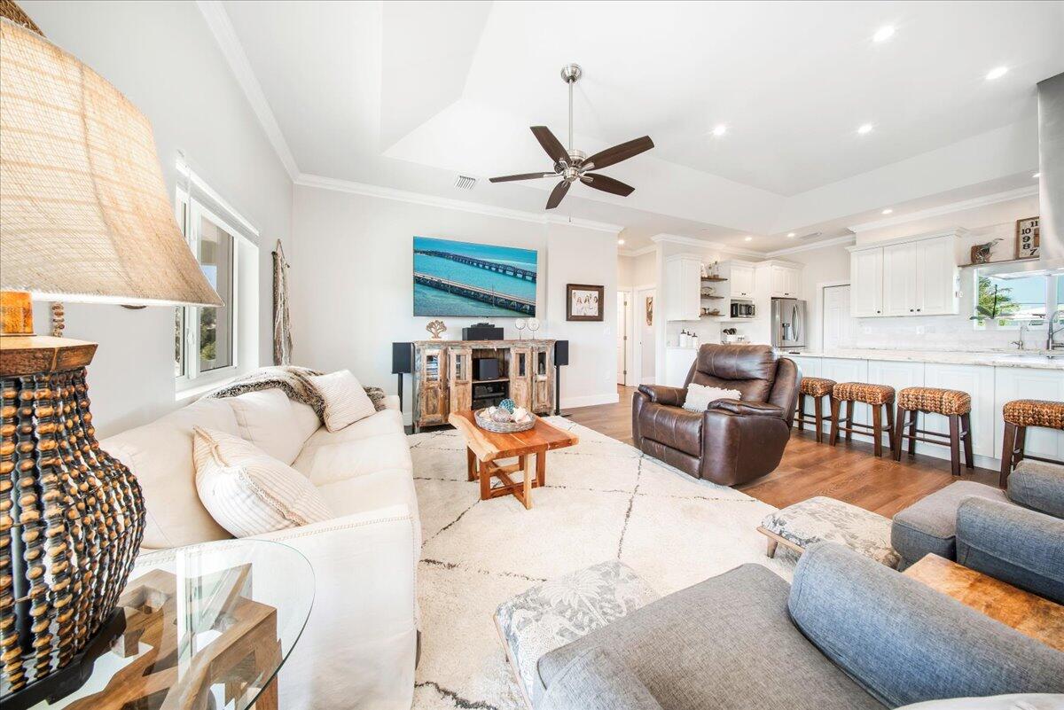 209 E Bruce Court Property Photo 14