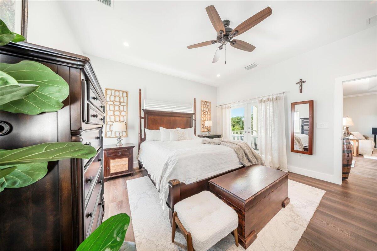 209 E Bruce Court Property Photo 16