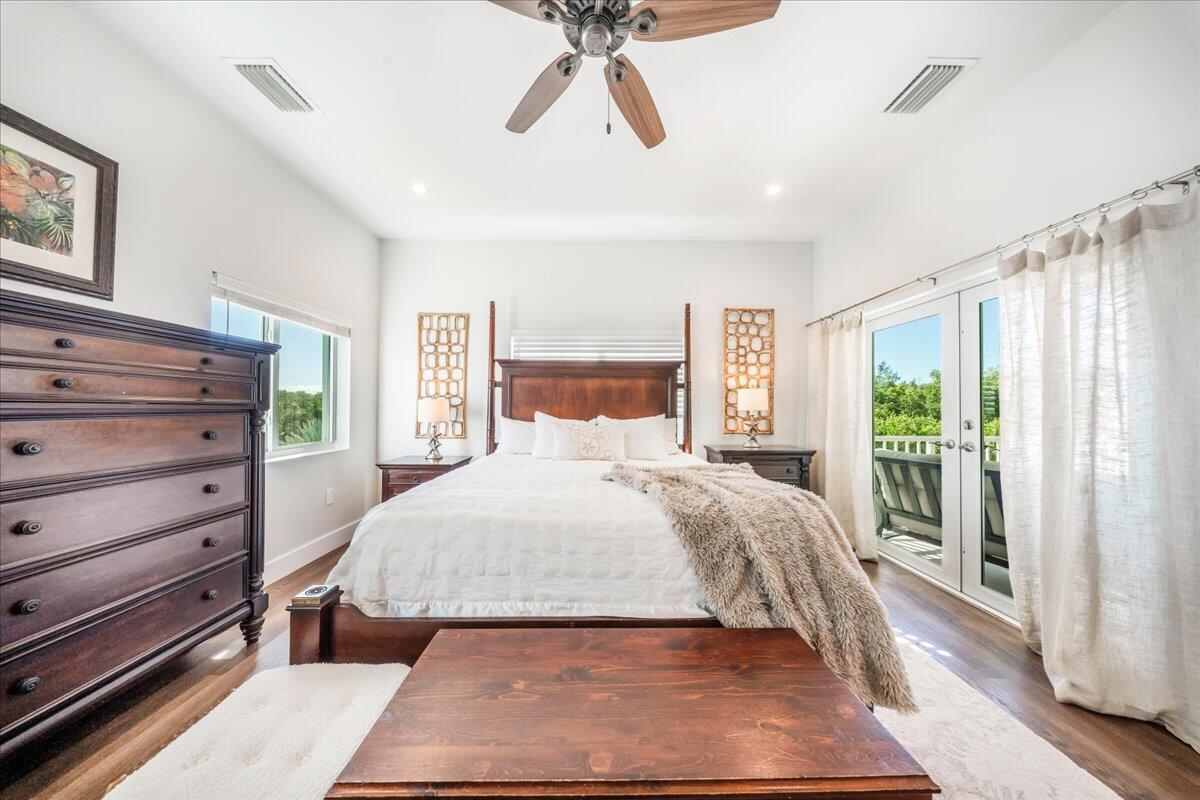 209 E Bruce Court Property Photo 17