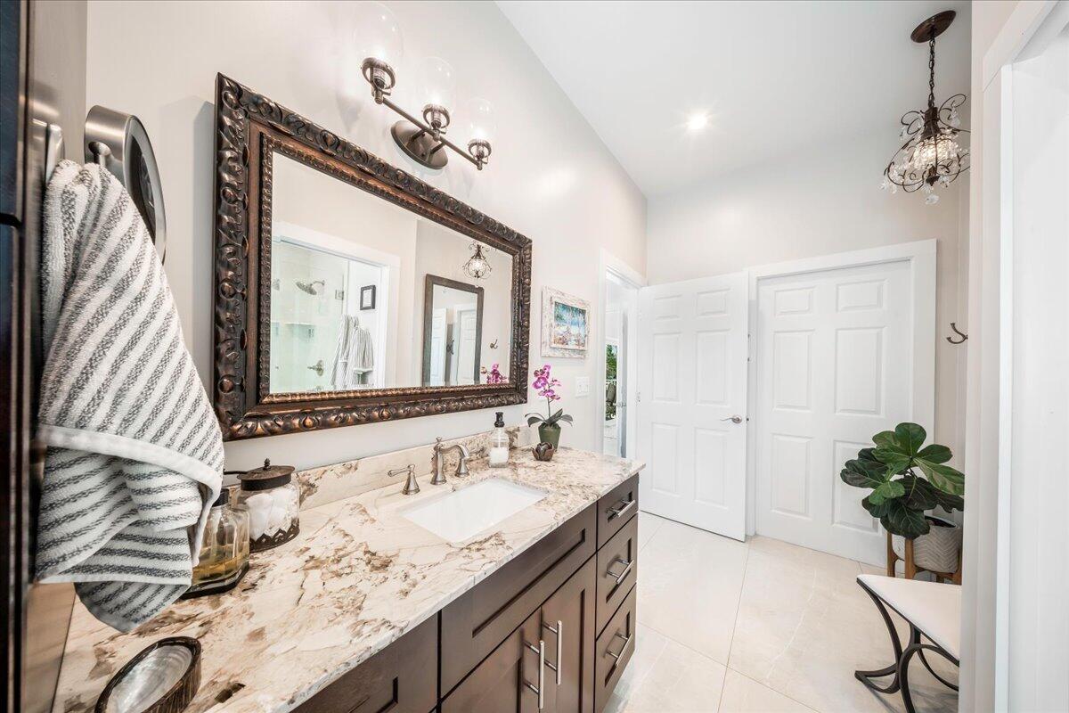 209 E Bruce Court Property Photo 19