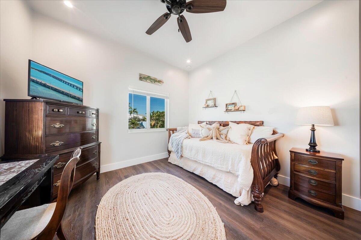 209 E Bruce Court Property Photo 28