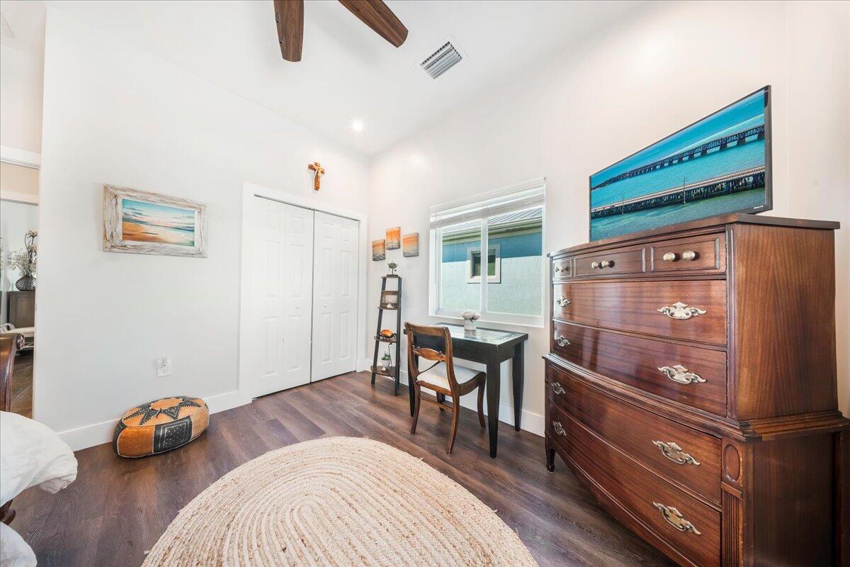 209 E Bruce Court Property Photo 29