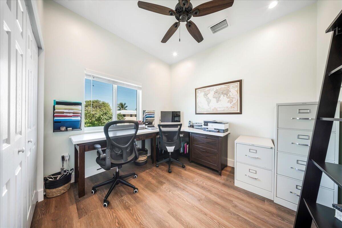 209 E Bruce Court Property Photo 31