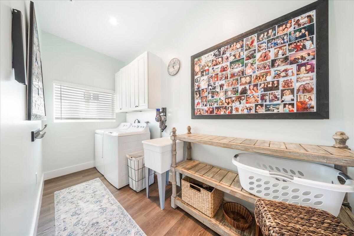 209 E Bruce Court Property Photo 32