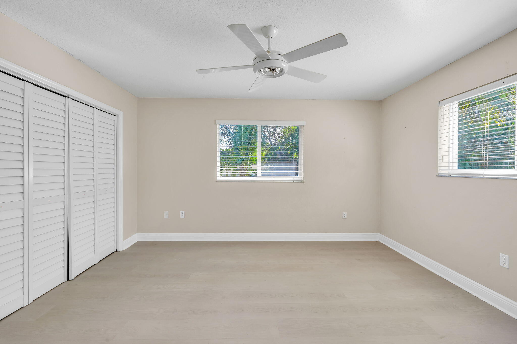 223 Treasure Harbor Drive Property Photo 13