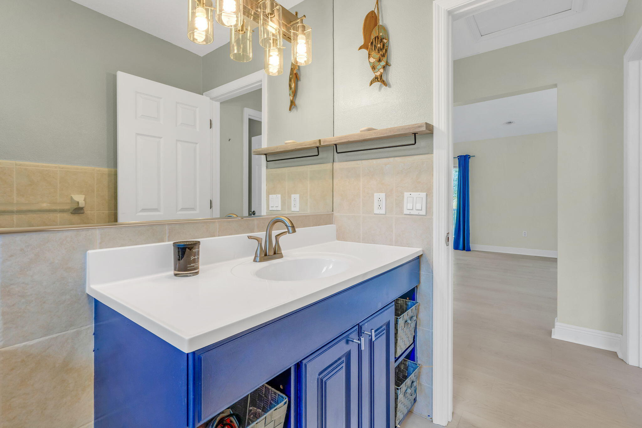 223 Treasure Harbor Drive Property Photo 27
