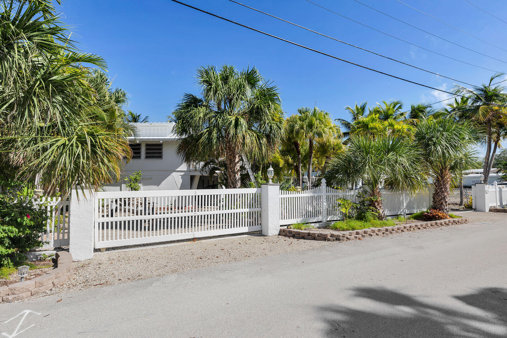 617068 Property Photo 16