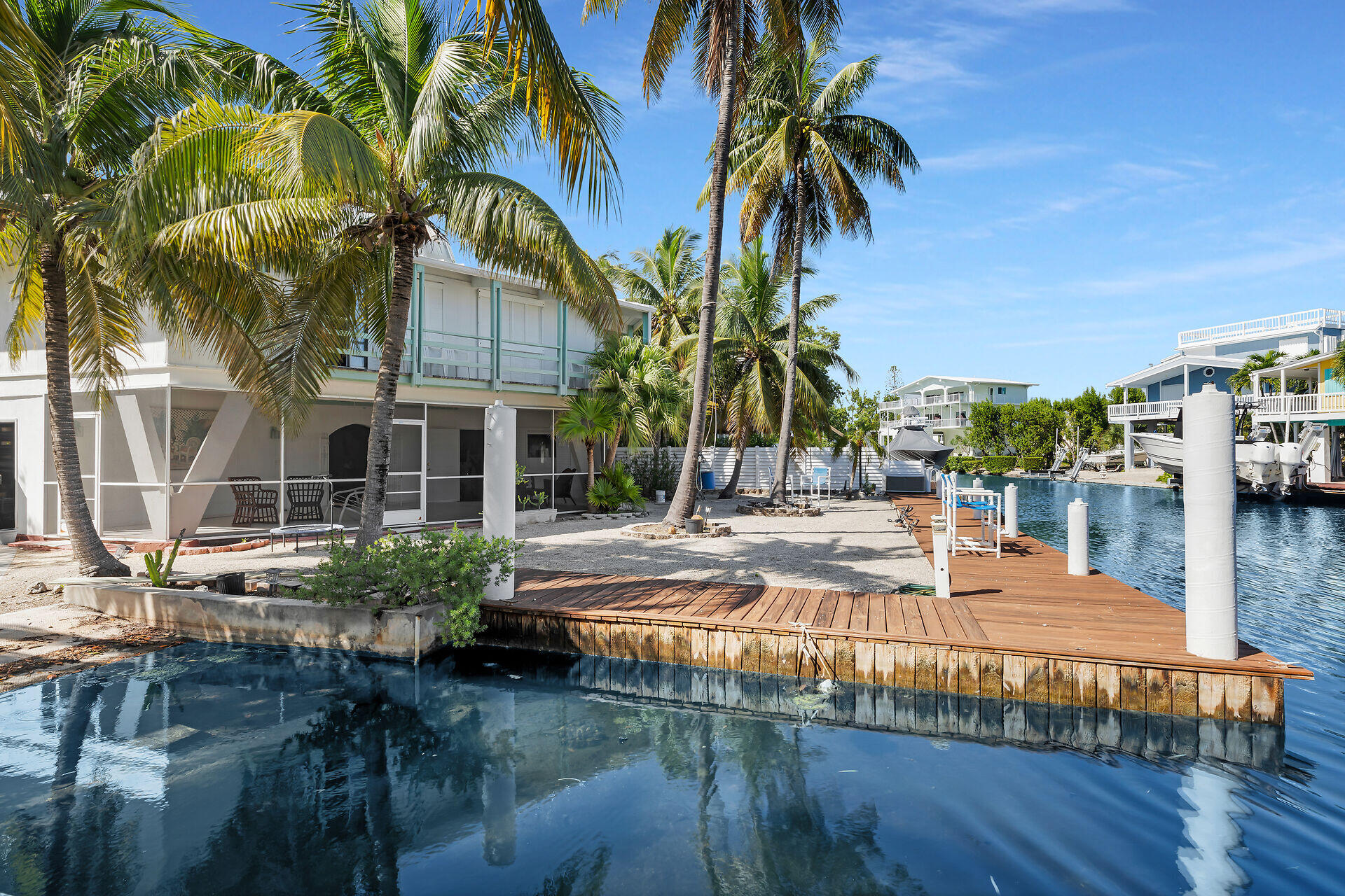 617068 Property Photo 17