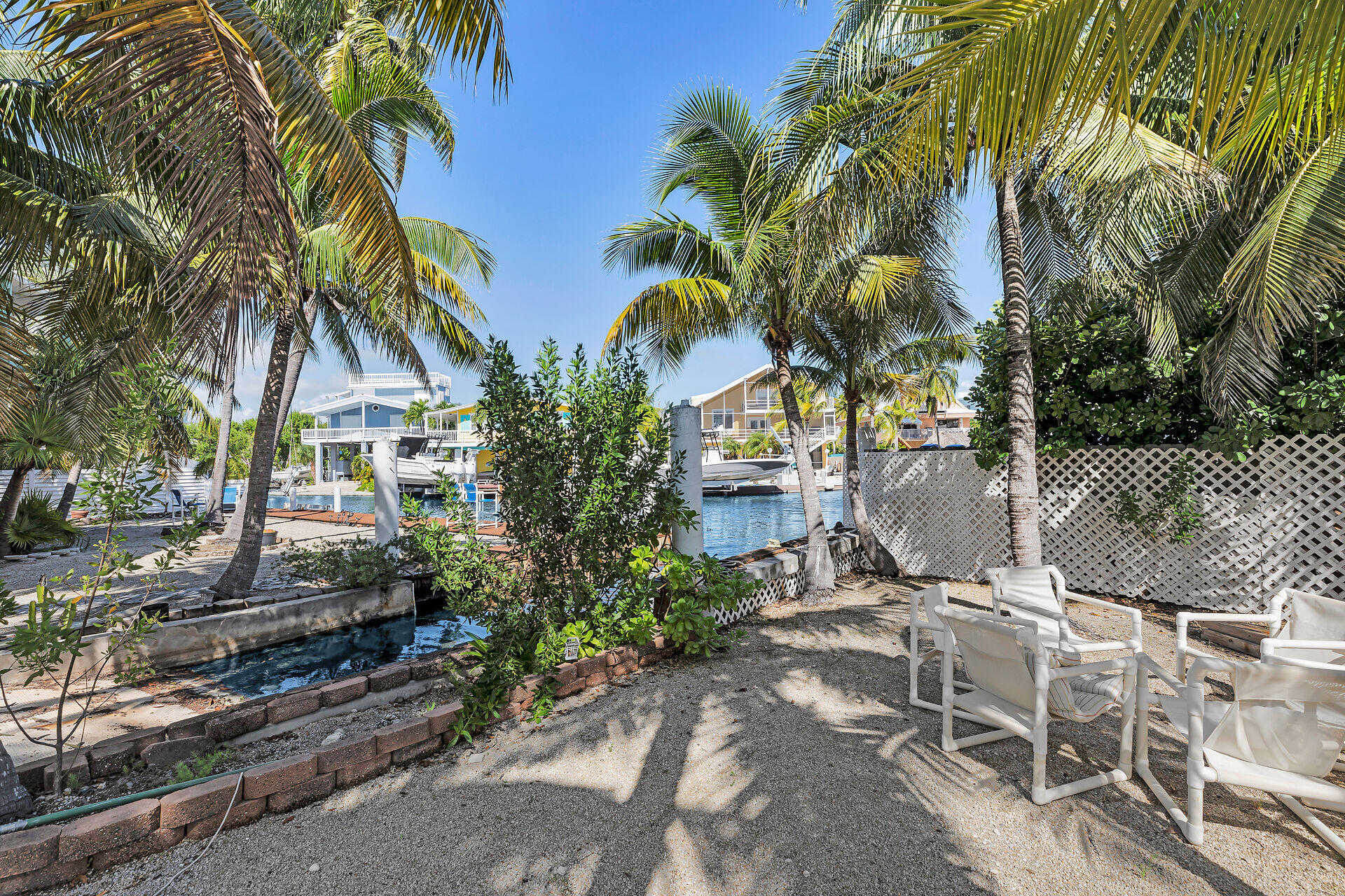 617068 Property Photo 18