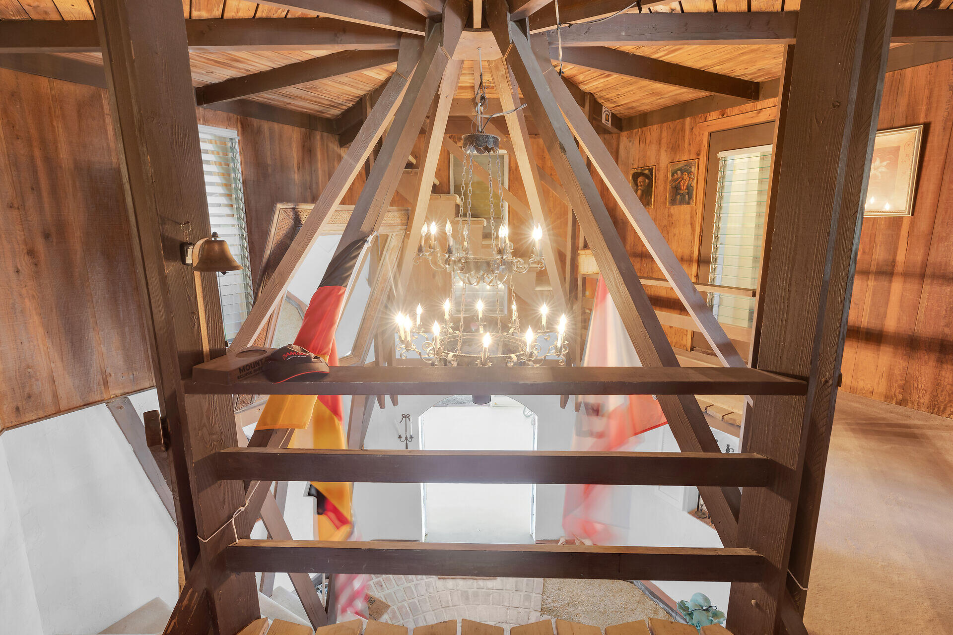 617068 Property Photo 31