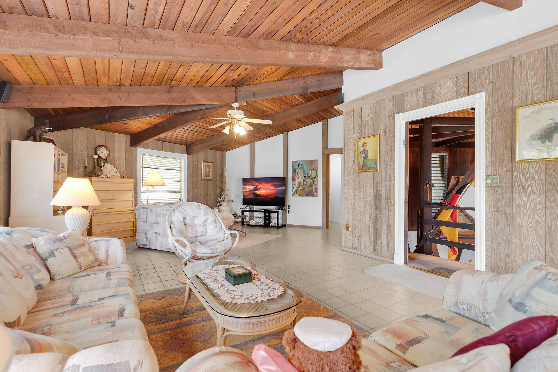 617068 Property Photo 39