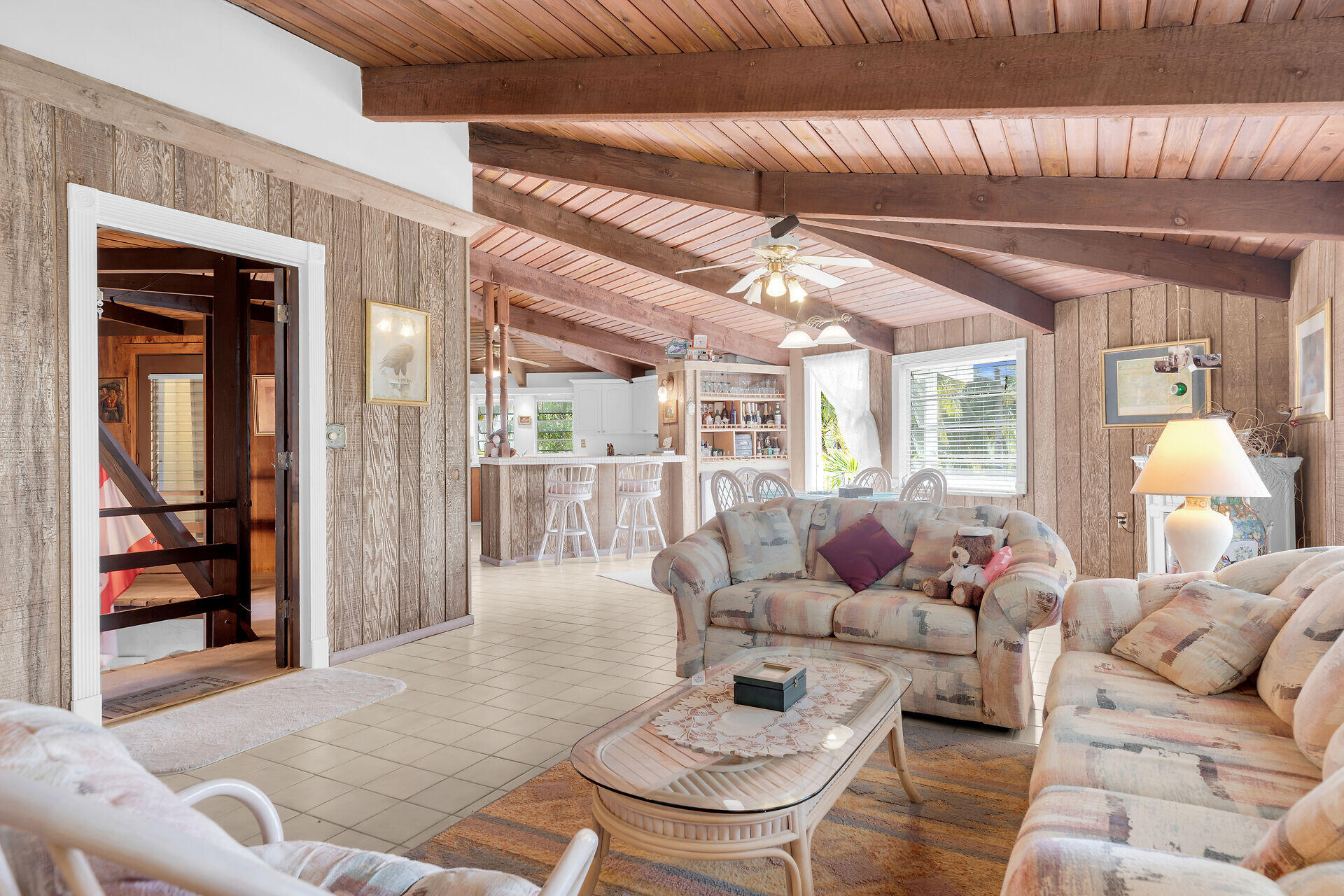 617068 Property Photo 40