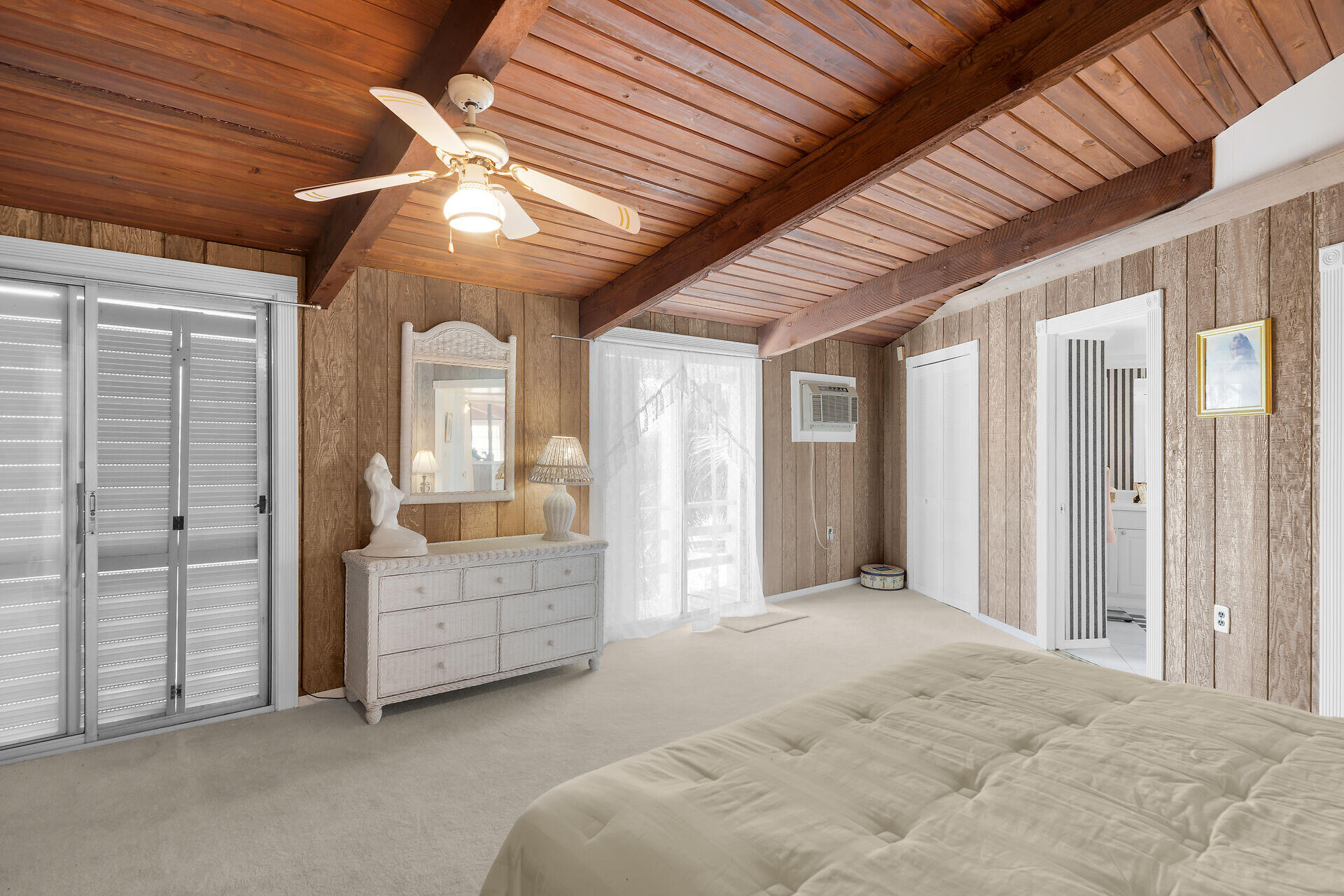 617068 Property Photo 45