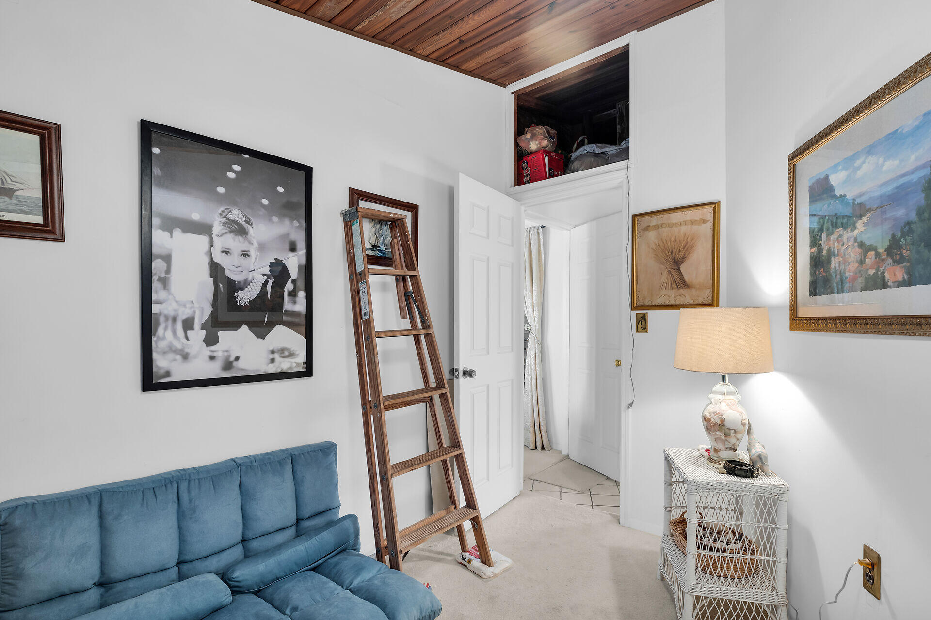 617068 Property Photo 54