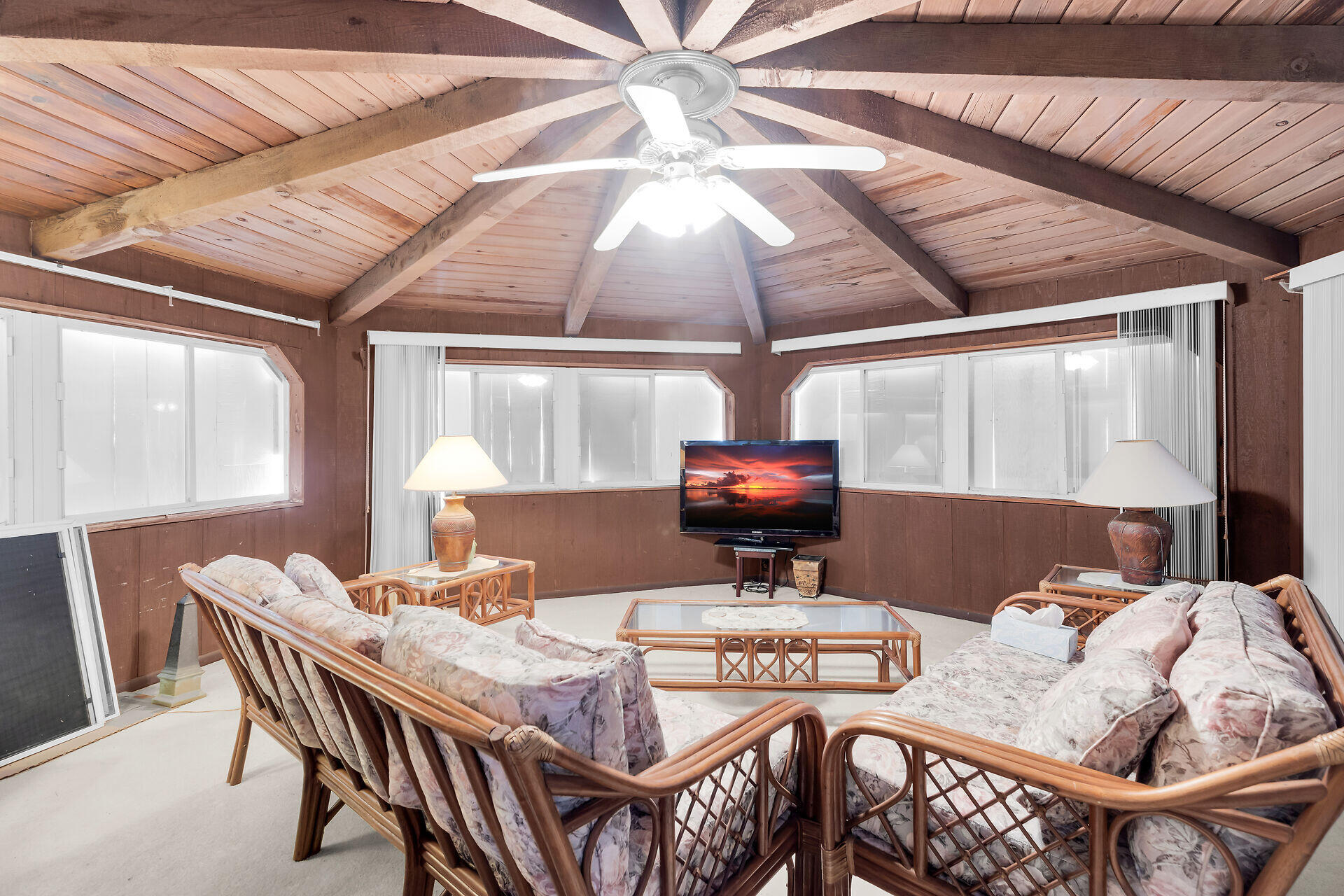 617068 Property Photo 57