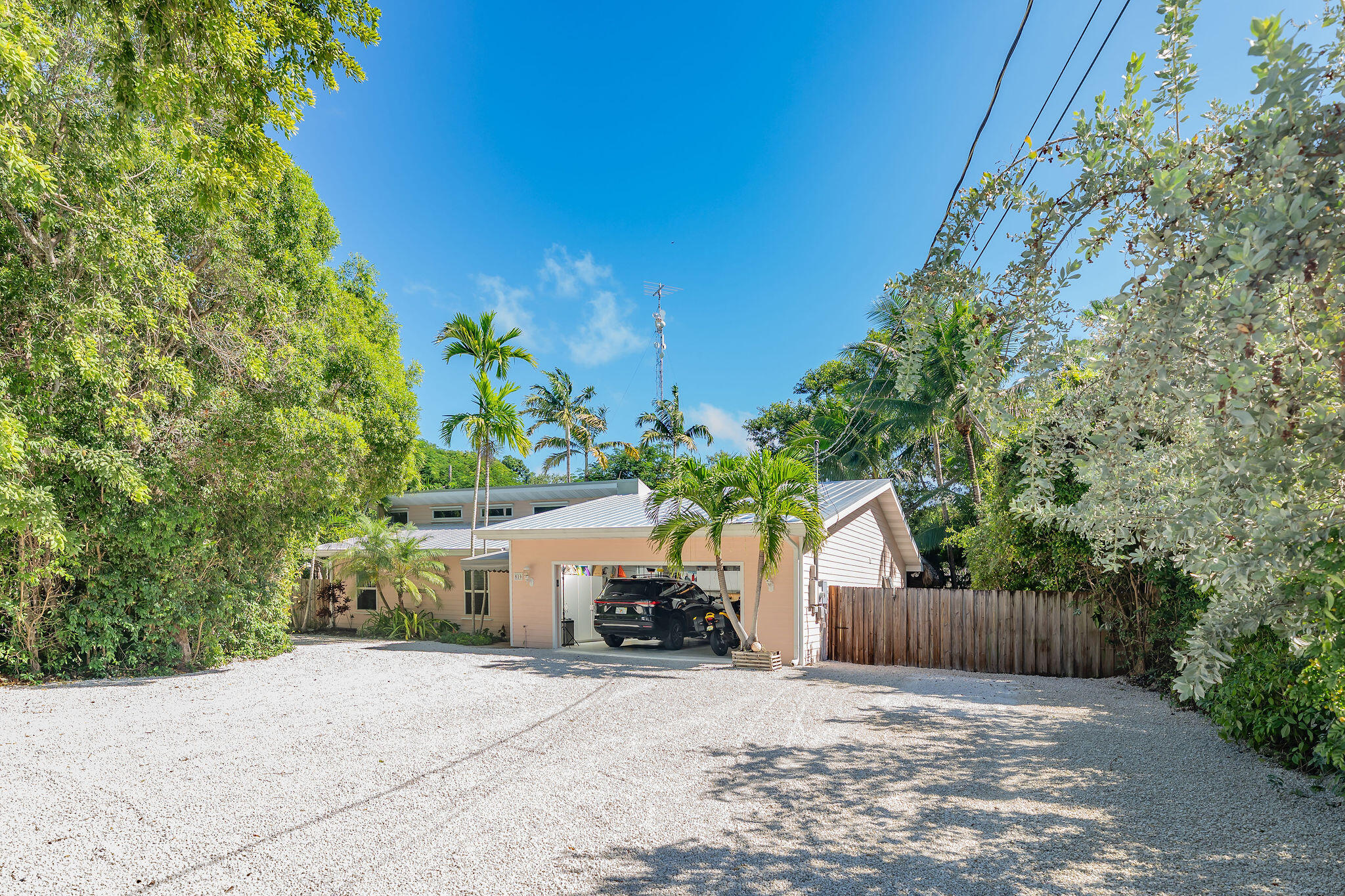 810 Madrid Road Property Photo 4