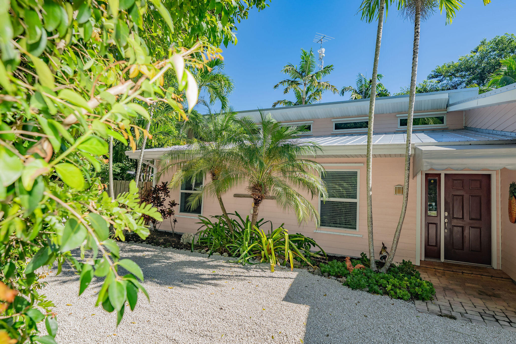 810 Madrid Road Property Photo 10