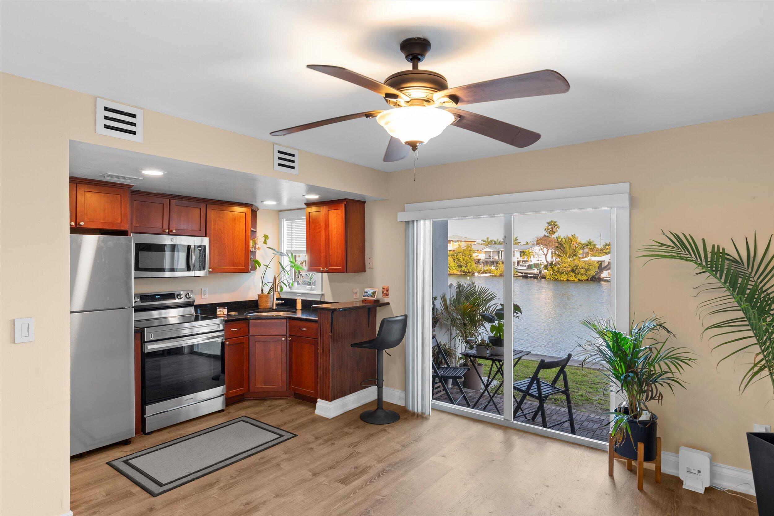 201 Coppitt Road, 106b Property Photo 1