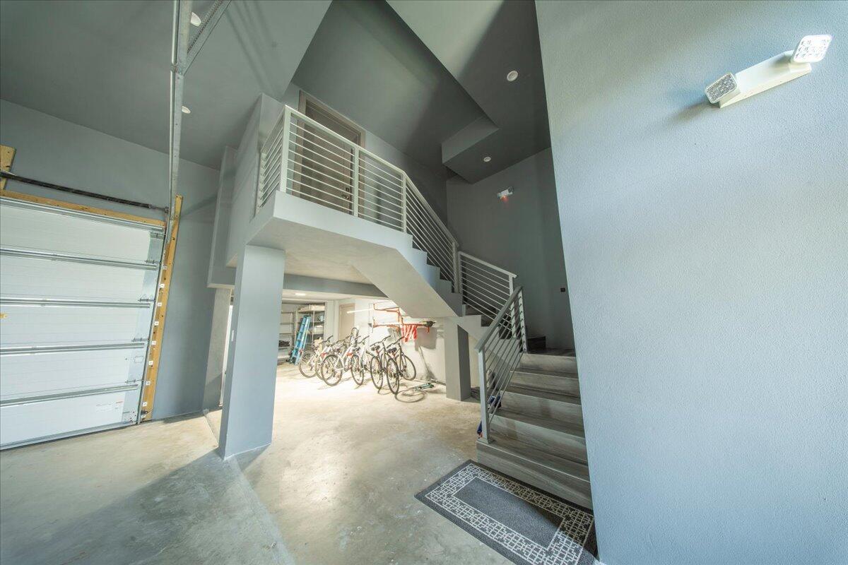 118 Avenue E Property Photo 31