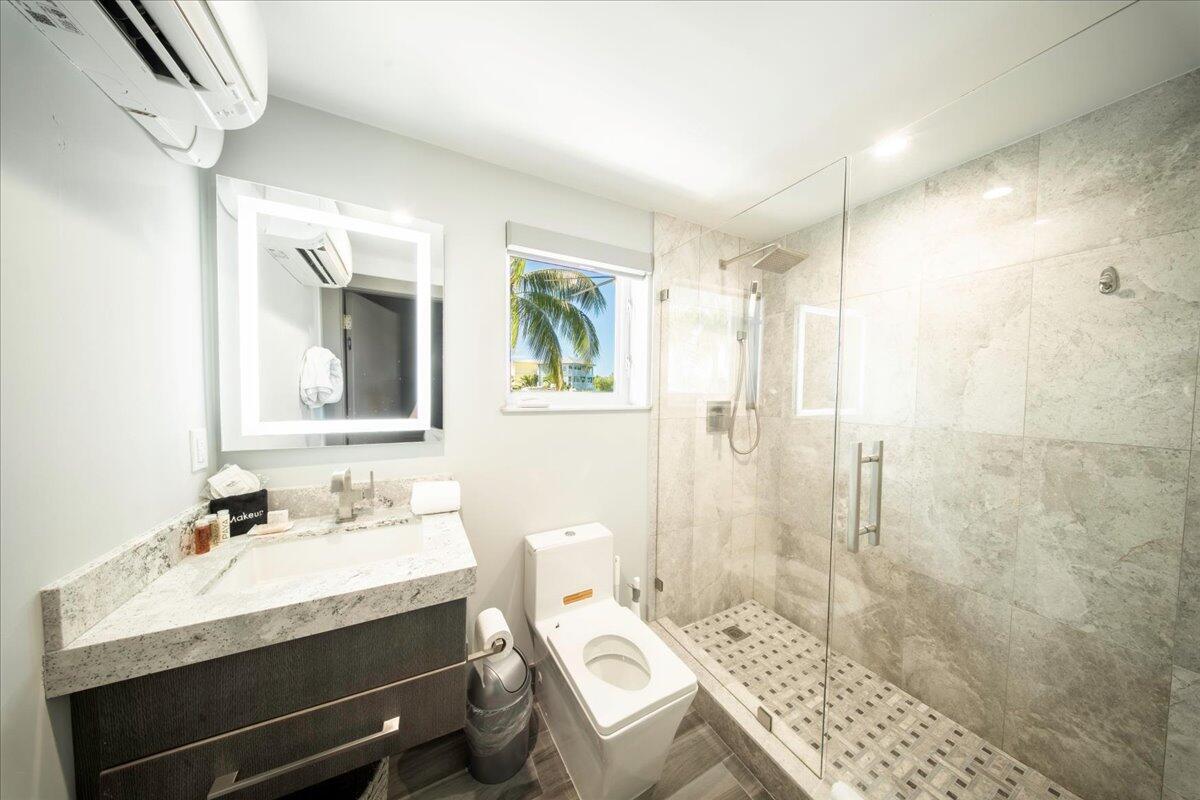 118 Avenue E Property Photo 34