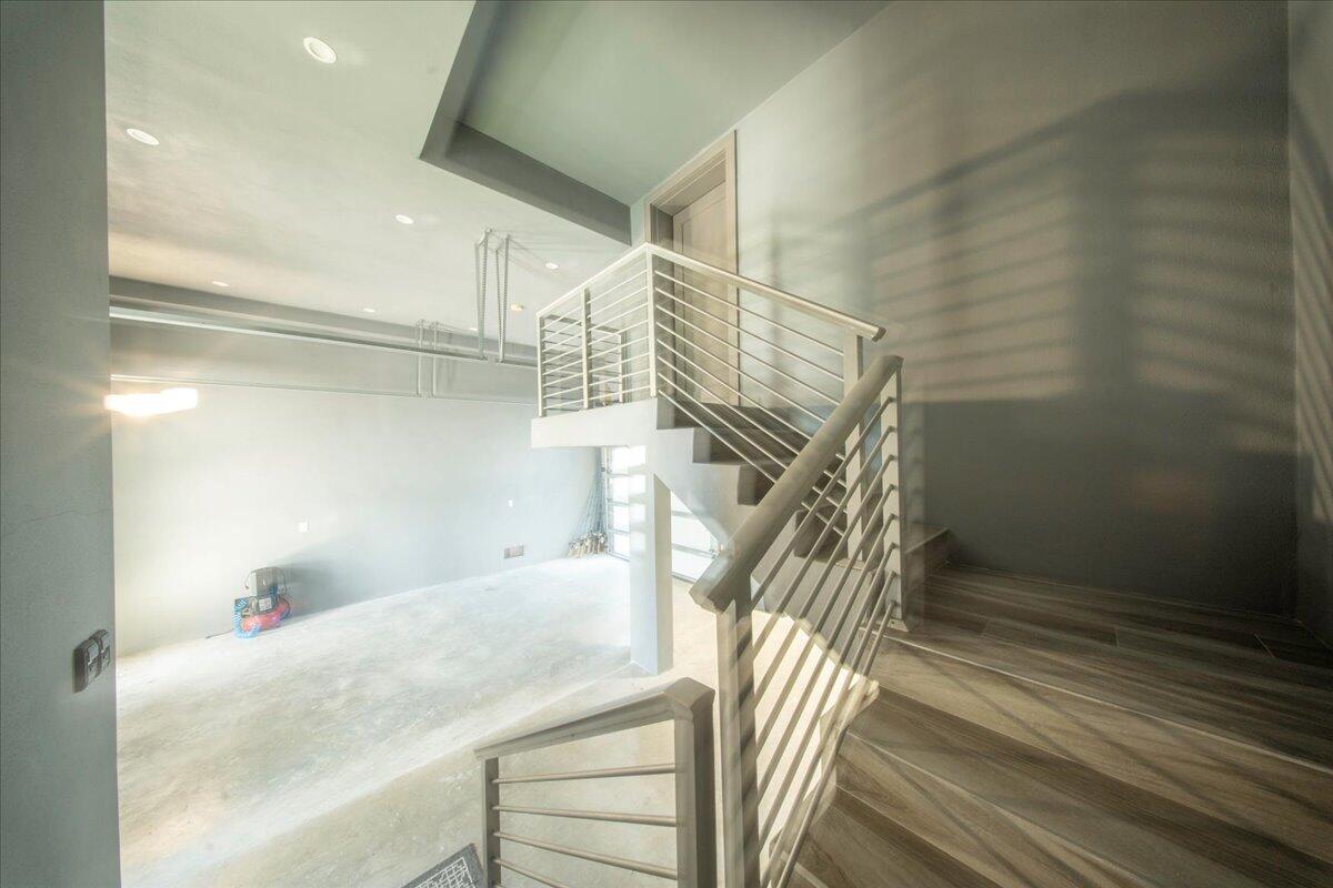 118 Avenue E Property Photo 35
