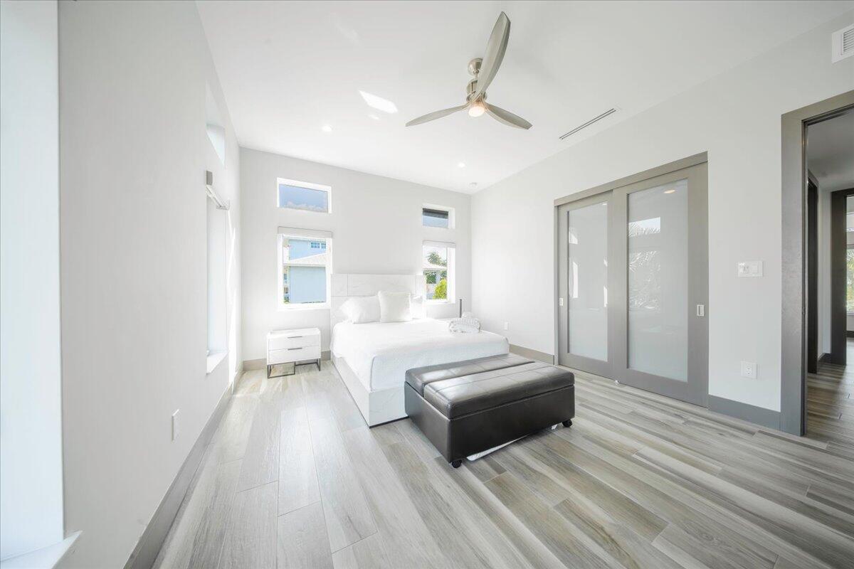 118 Avenue E Property Photo 39