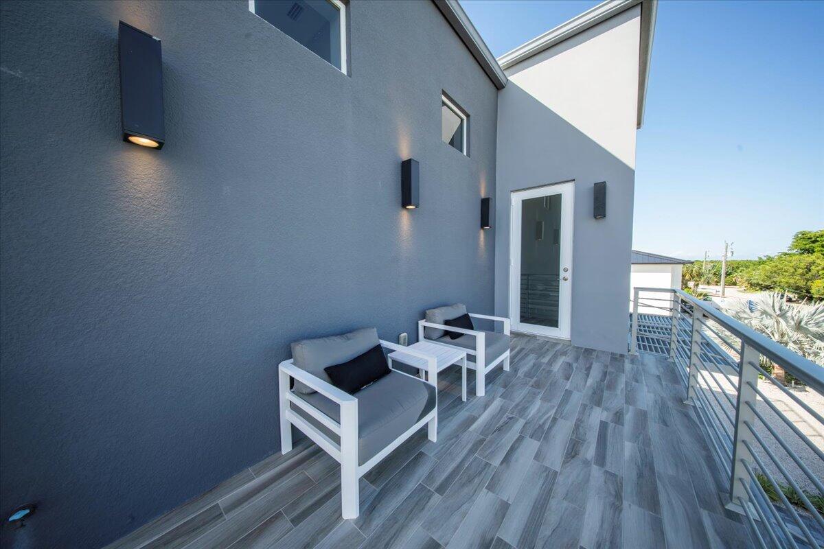 118 Avenue E Property Photo 64