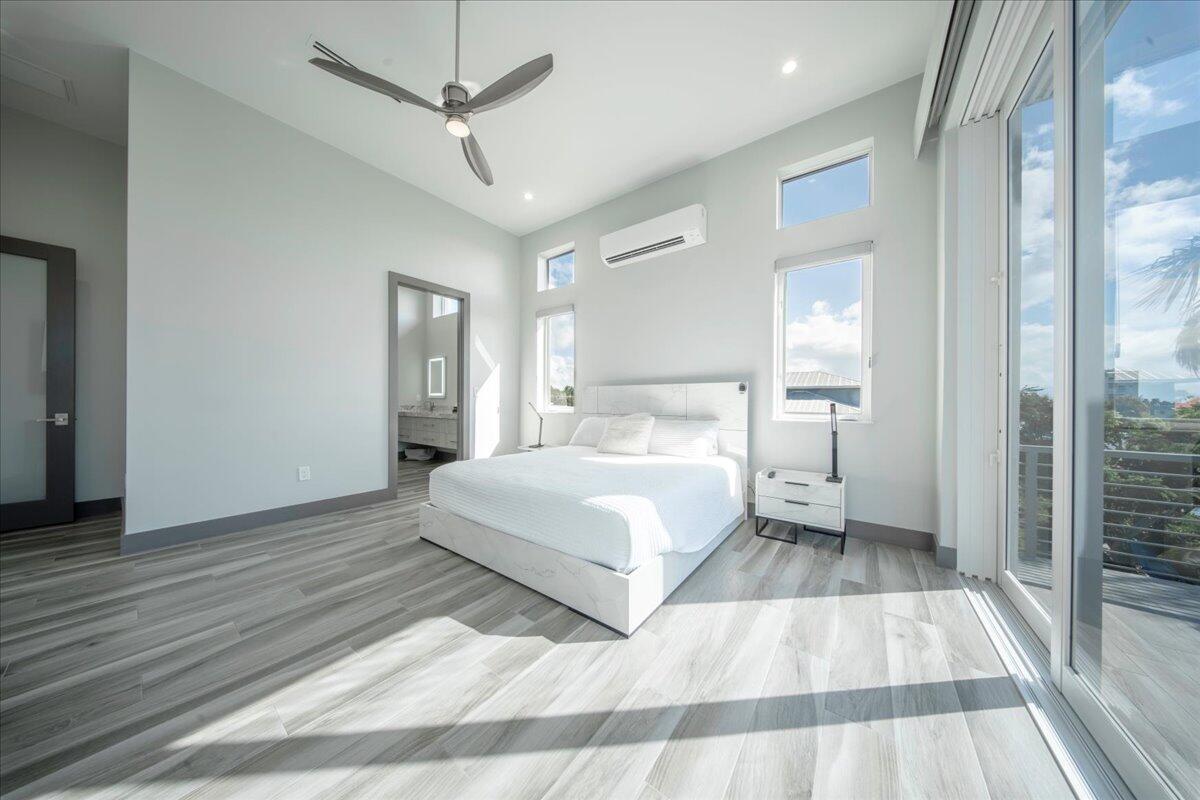 118 Avenue E Property Photo 66