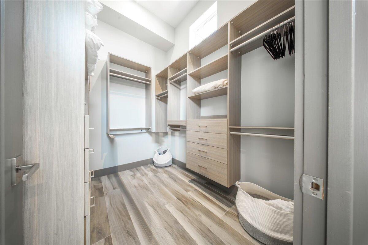 118 Avenue E Property Photo 70