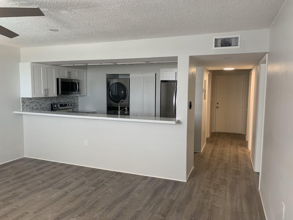 3930 S Roosevelt Boulevard, N304 Property Photo 3