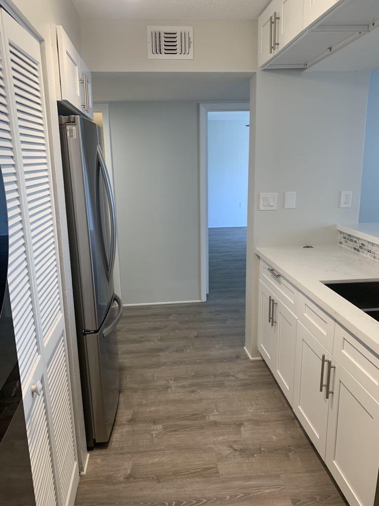 3930 S Roosevelt Boulevard, N304 Property Photo 5