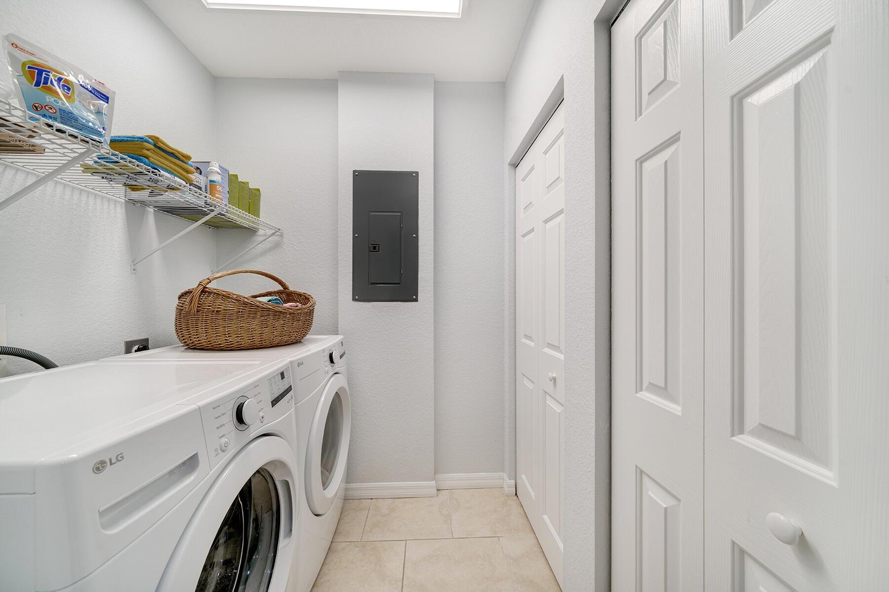 191 Carroll Street Property Photo 34