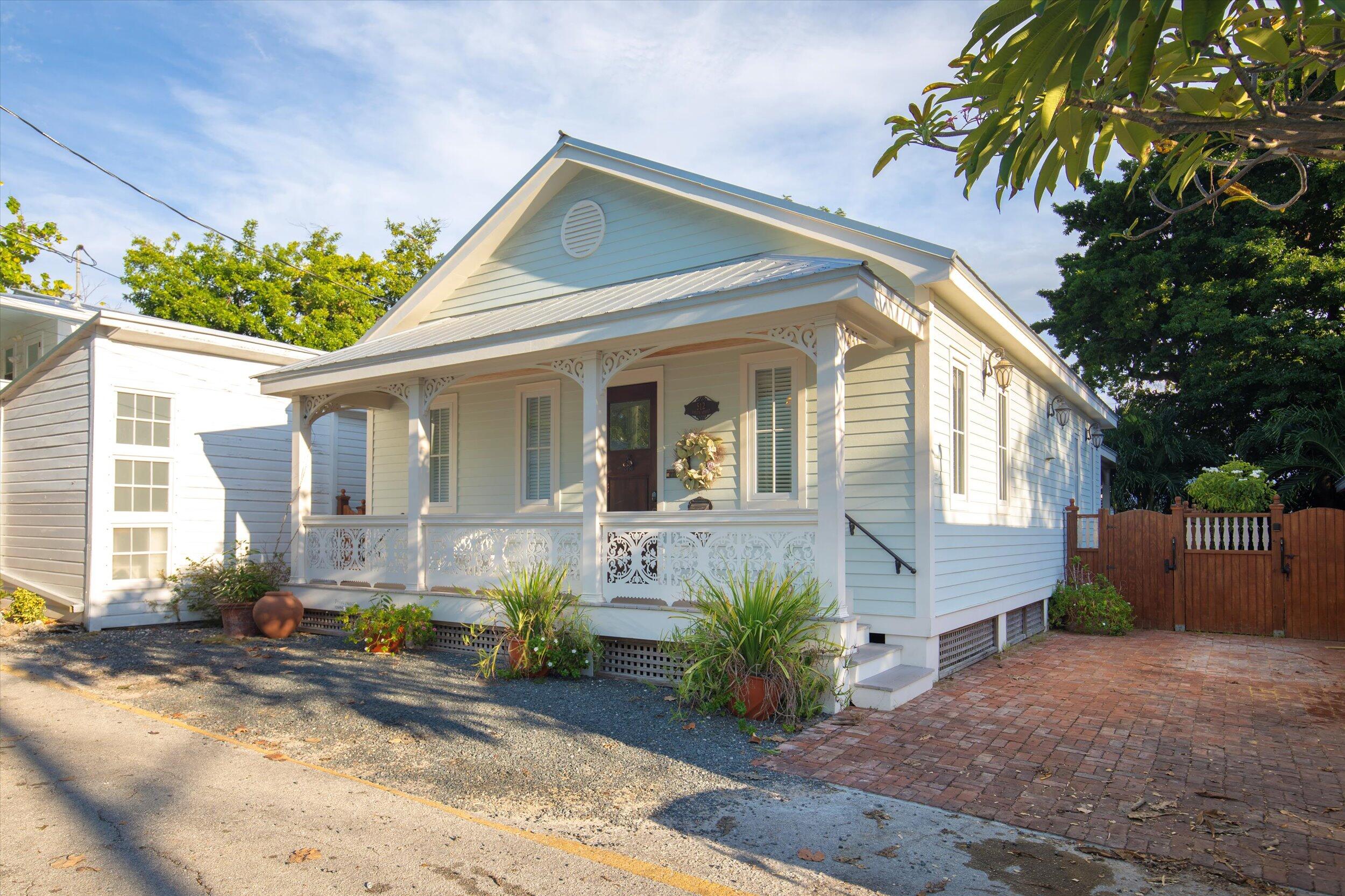 512 Amelia Street Property Photo 3