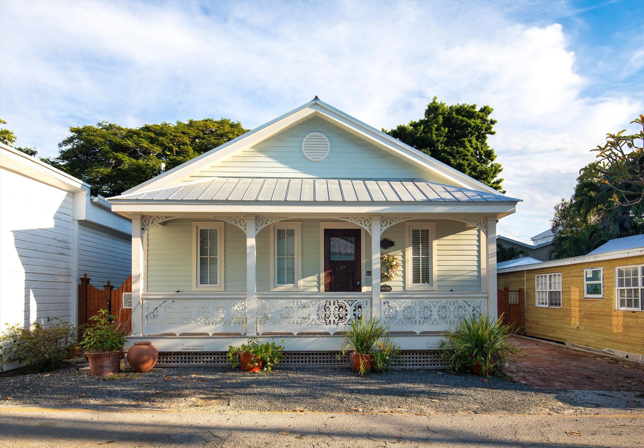 512 Amelia Street Property Photo 4