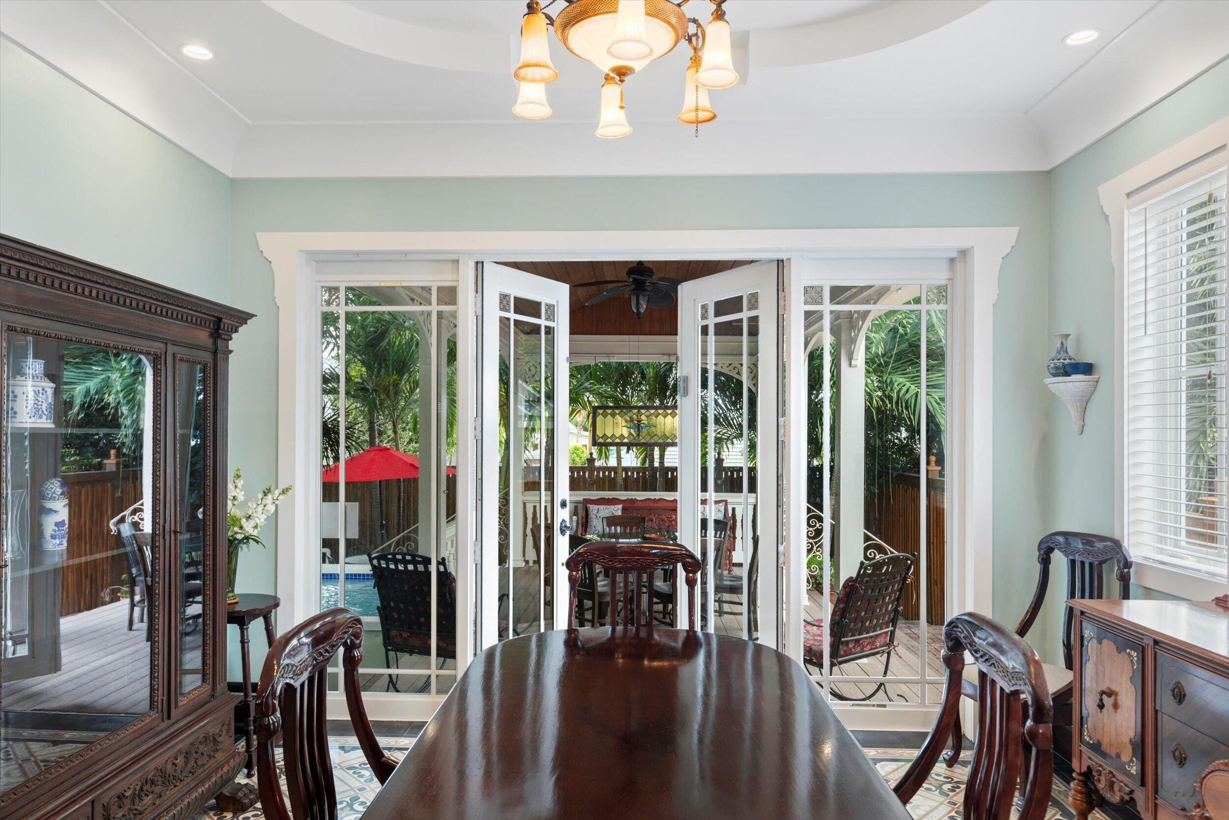 512 Amelia Street Property Photo 14