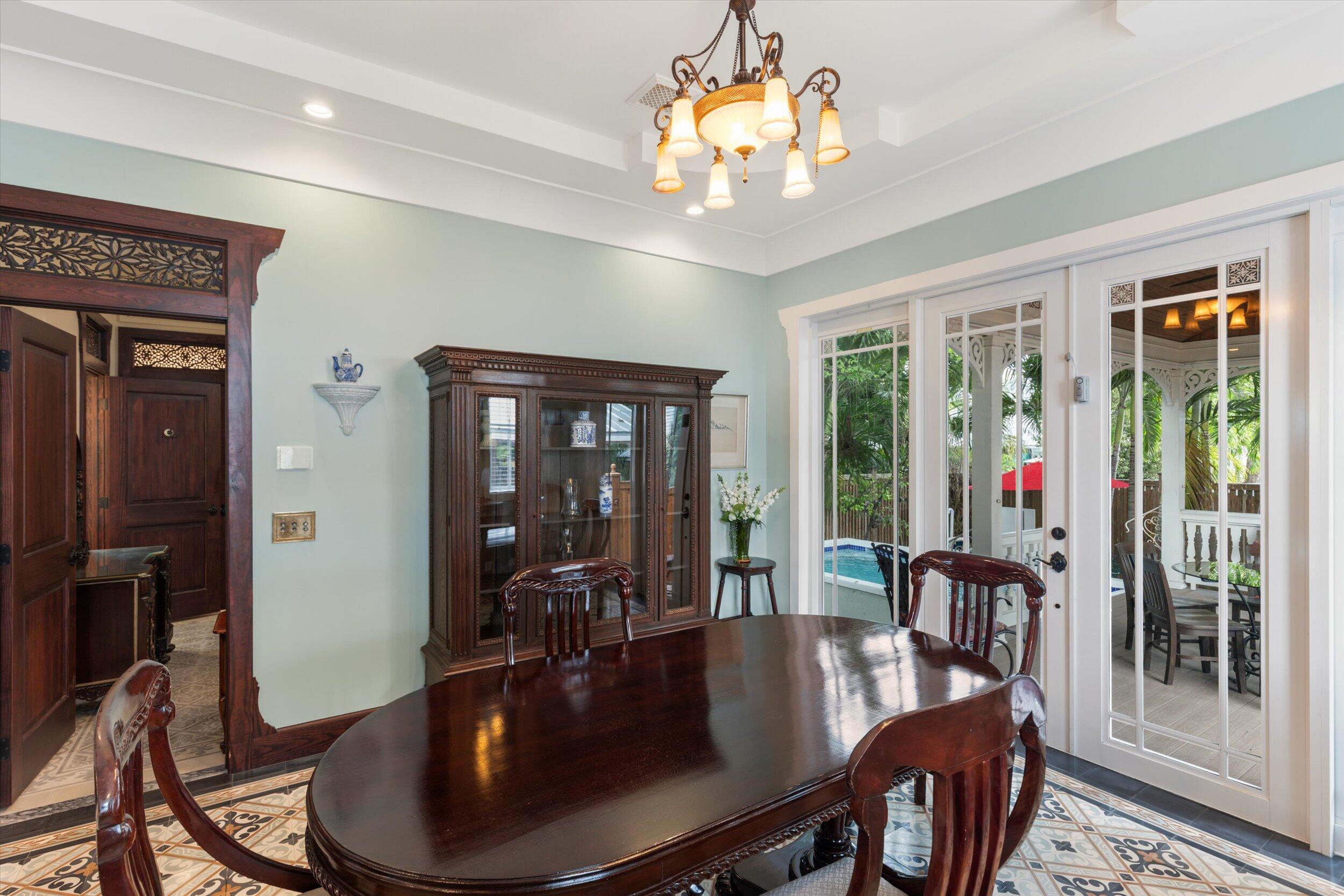 512 Amelia Street Property Photo 15