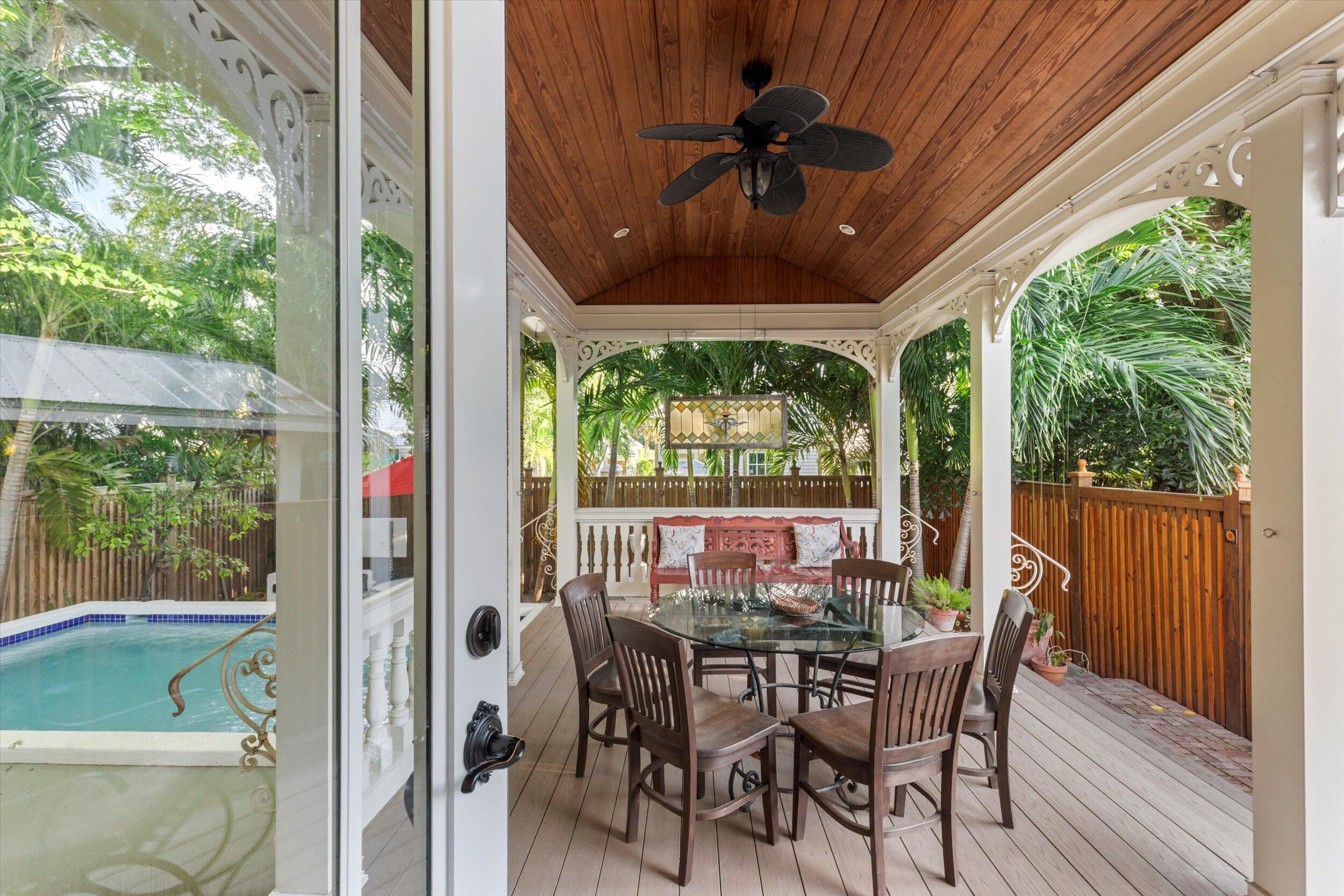 512 Amelia Street Property Photo 44
