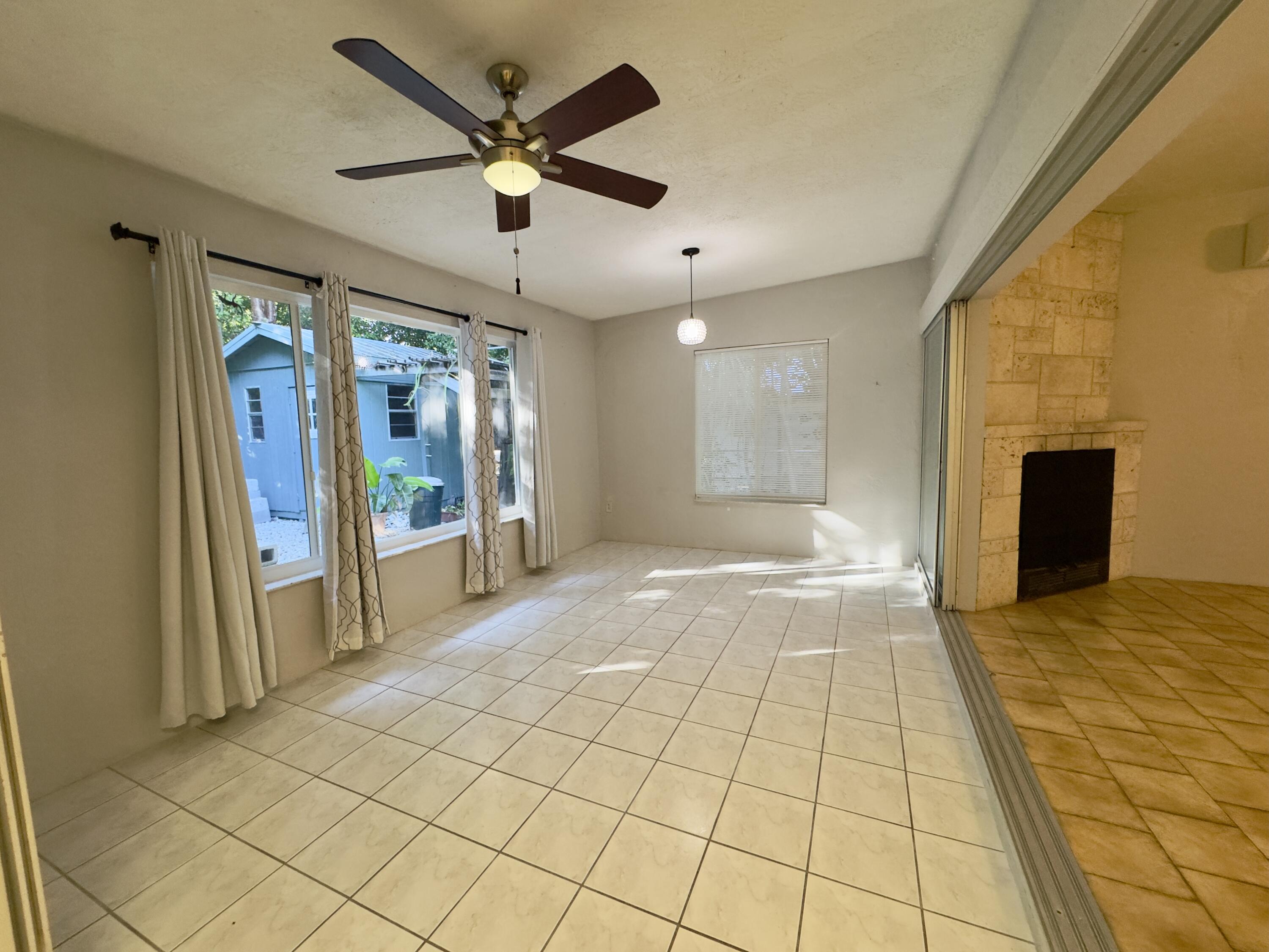 154 Cocoa Drive Property Photo 5