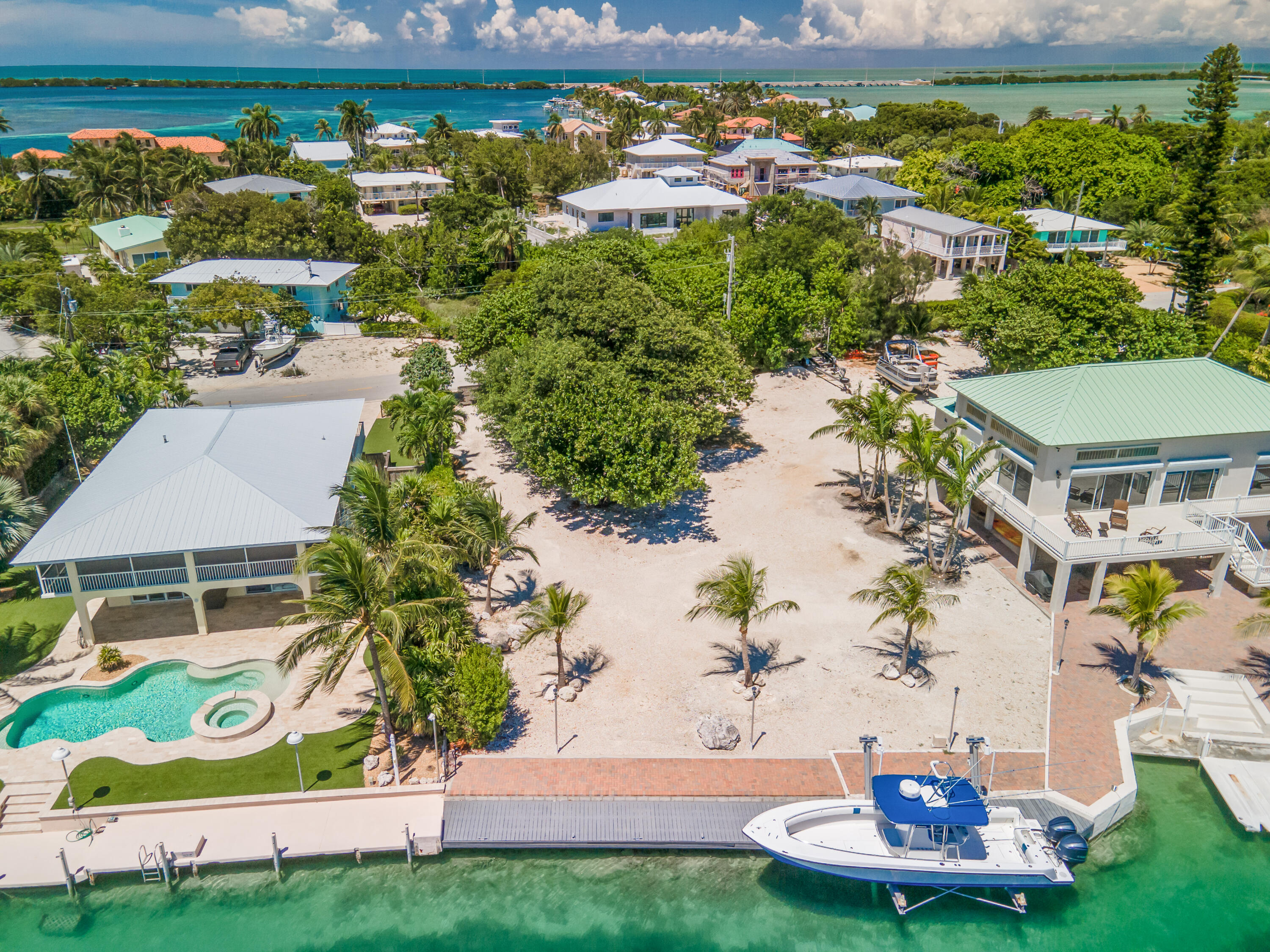 219 W Seaview Drive Property Photo 1