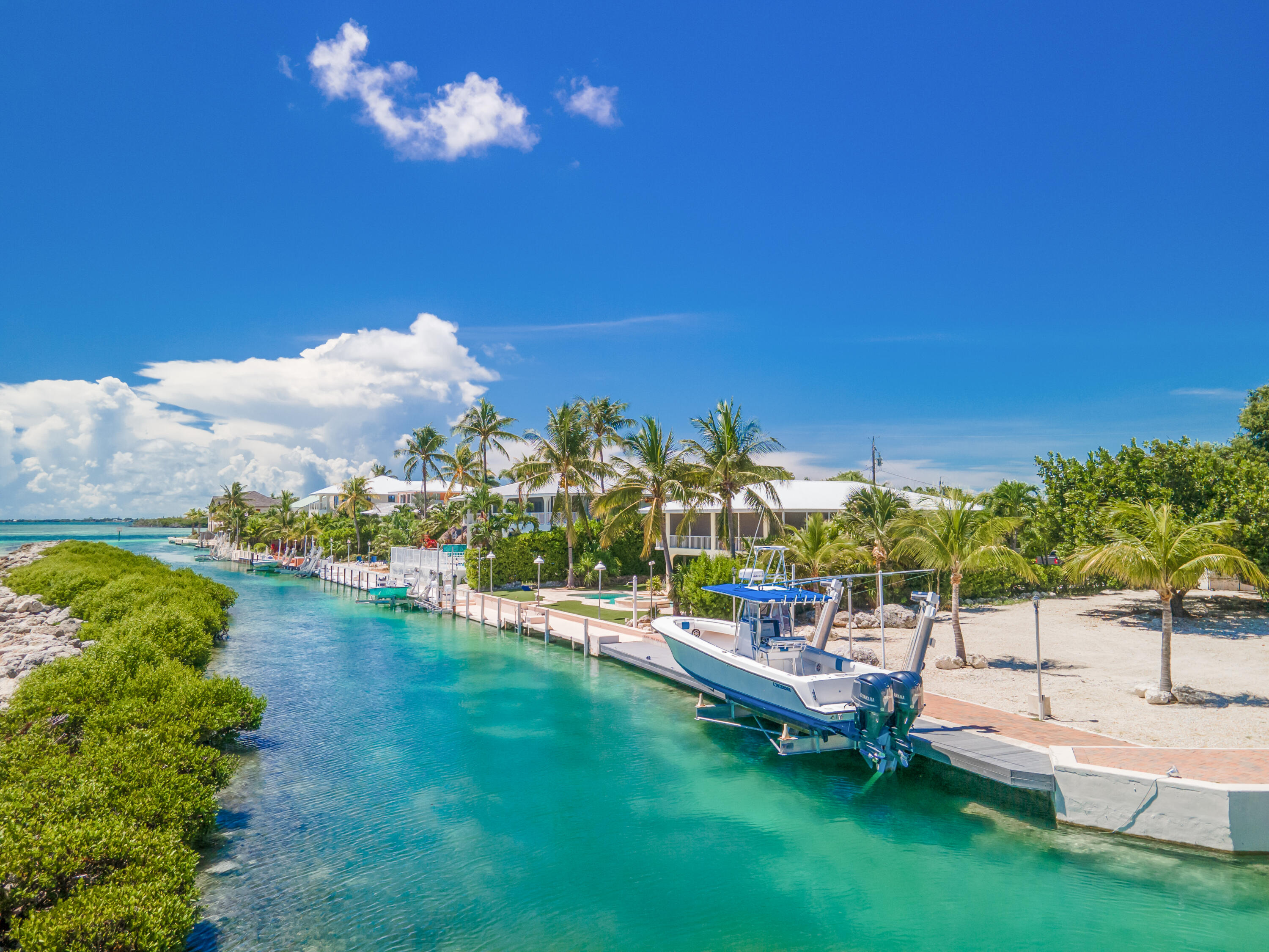 219 W Seaview Drive Property Photo 2